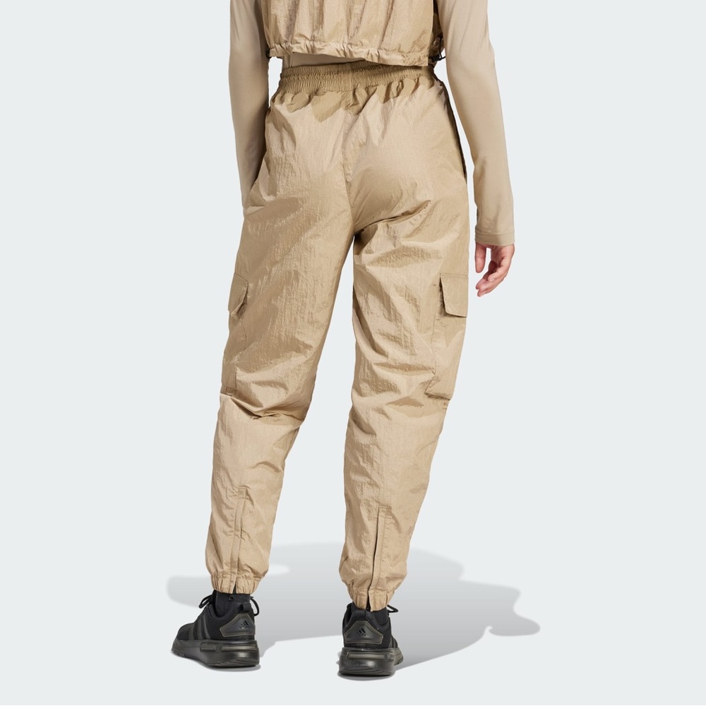 Women's Adidas City Escape Cargo Pants in “Blanch Cargo” Size L *NWT* retail $85
